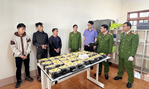 Triệt phá đường dây vận chuyển hơn 34kg ma túy, thu giữ súng cùng 11 viên đạn