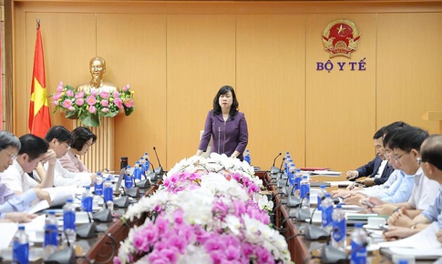 Xây dựng chính sách phụ cấp phải sát thực tiễn để ghi nhận, đãi ngộ xứng đáng hơn với nhân lực y tế