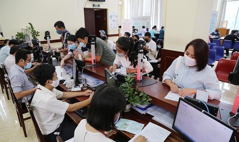 Bộ Nội vụ đề xuất loạt đối tượng được vào công chức không qua thi tuyển