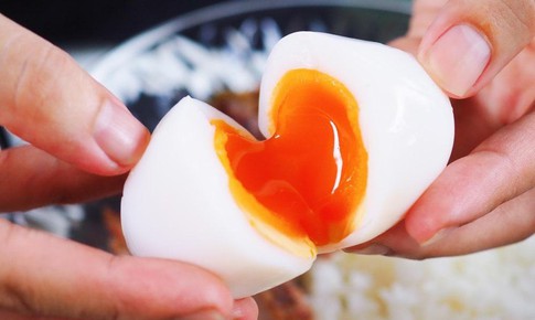 Công thức luộc trứng lòng đào thơm ngon tốt cho sức khỏe nhất