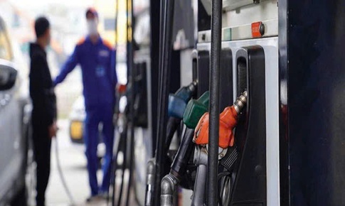 Đề xuất giảm 50% thuế môi trường với xăng, dầu