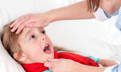 Trẻ thường xuyên viêm amidan, sốt… cần xử trí thế nào?