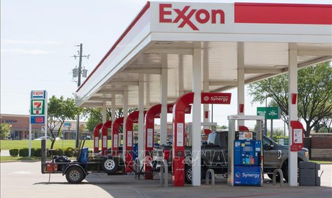 Giá dầu Brent tăng vượt ngưỡng 112 USD/thùng