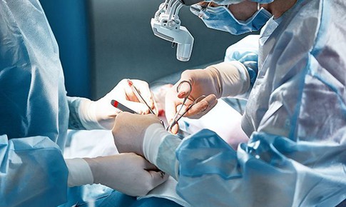 Nam sinh 14 tuổi phải cắt bỏ tinh hoàn do nhập viện muộn: Dấu hiệu nhận biết sớm xoắn tinh hoàn ai cũng nên biết