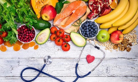 Uống 2 - 3 tách cà phê hoặc trà mỗi ngày có thể giảm nguy cơ đột quỵ và bệnh tim