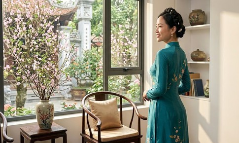 Cách tạo dáng vạn người mê với trang phục áo dài