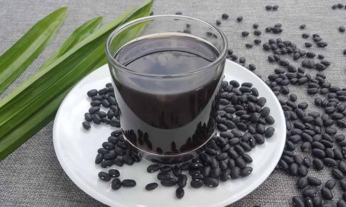 Điều gì xảy ra với thận khi bạn uống nước đậu đen rang mỗi ngày?