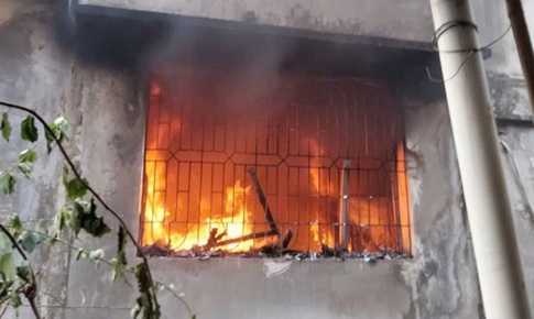 Hà Nội: Kịp thời khống chế đám cháy nhà dân trên phố Chùa Bộc