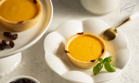 Món quà sắc hương gửi người phụ nữ tôi yêu: Custard Húng Quế Chanh Xanh &amp; Nho Khô California