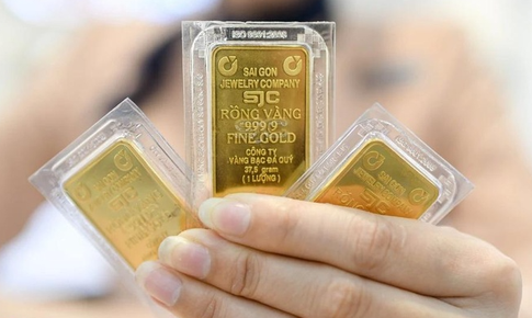 Chốt giá vàng hôm nay ngày 7/3 đảo chiều tăng cực mạnh