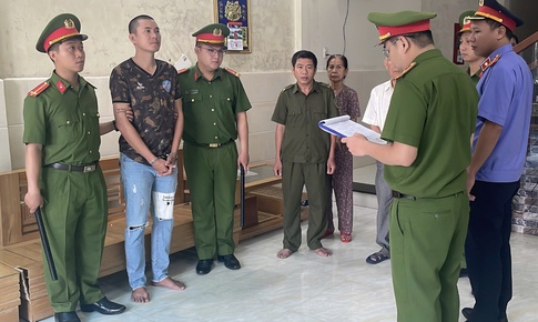 Bắt Trần Nguyên Phát mang dao vào quán cà phê đe dọa chủ quán