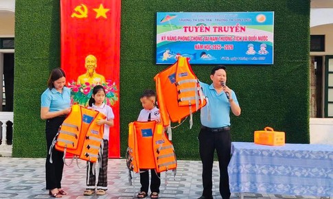 Trang bị 'vàng' giúp trẻ phòng chống đuối nước