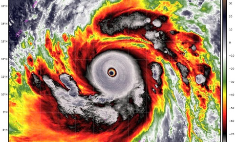 Sinlaku là một trong 3 cơn bão mạnh nhất kể từ năm 1977