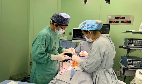 Từ Đức về Việt Nam mổ u vú hiếm gặp lên đến 18cm, cô gái trẻ tìm lại sự tự tin