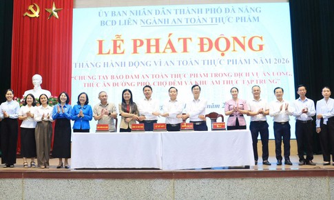 Đà Nẵng siết kiểm soát thức ăn đường phố, chợ đêm trước nguy cơ mất an toàn thực phẩm