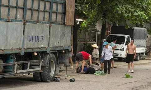 Bình khí phát nổ khi đang cắt, một người bị thương nặng