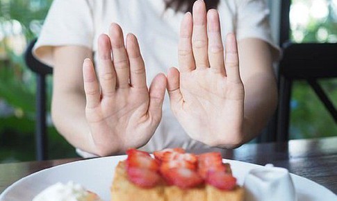 Bỏ bữa sáng có giúp giảm cân?