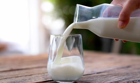 Uống nhiều sữa có tốt cho việc tăng cơ?