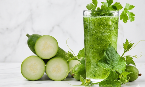 3 sai lầm nguy hiểm khi uống nước ép bí đao sống để giảm cân