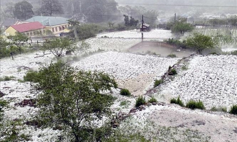 Nguyên nhân xảy ra dông lốc, mưa đá liên tiếp những ngày qua