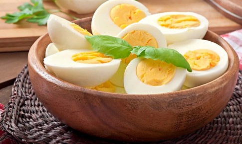 Trứng gà – vị thuốc quen thuộc trong bếp, dùng thế nào tốt nhất cho sức khỏe?