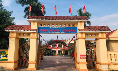 Đình chỉ công tác hiệu trưởng sau đơn tố cáo sai phạm trong tuyển dụng, tài chính