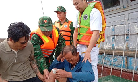 Cấp cứu kịp thời ngư dân gặp nạn trên vùng biển Bạch Long Vĩ