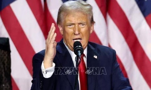 Tổng thống Trump tuyên bố thỏa thuận với Iran sẽ được ký 'ngay hôm nay' ở Pakistan