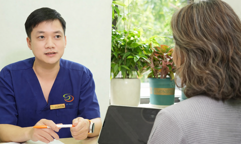 Nữ Việt kiều 51 tuổi vượt qua 'cơn bão' mãn kinh nhờ quyết định về nước điều trị