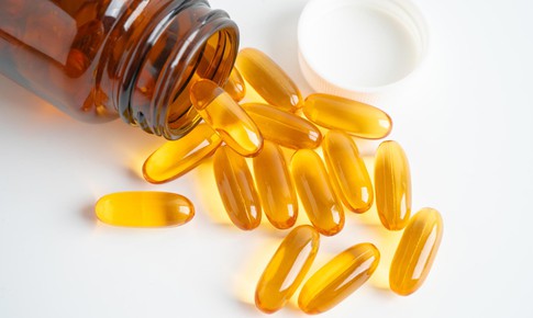 Mặt trái không ngờ từ dầu cá bổ não được hàng triệu người Mỹ tin dùng