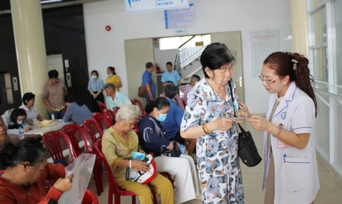 TPHCM: Doanh nhân góp ‘phần mềm’ để y tế cơ sở chạm tới người yếu thế