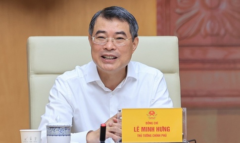 Thủ tướng yêu cầu không để thiếu điện, xăng dầu trong mọi tình huống