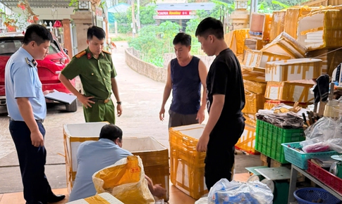 Phát hiện gần 3 tạ chả mực không rõ nguồn gốc ở Quảng Ninh