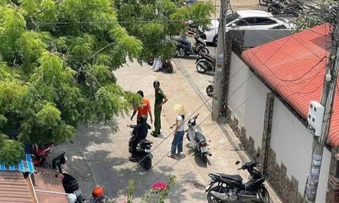 Vụ nam sinh lớp 9 tử vong: Trấn an tâm lý học sinh, thăm hỏi gia đình nạn nhân