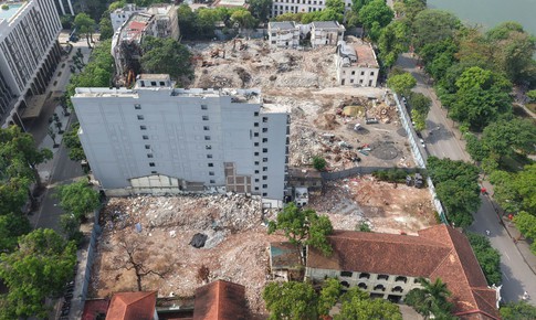 Mặt bằng công viên 2,4 ha ven hồ Hoàn Kiếm dần lộ diện sau 5 tháng giải phóng mặt bằng