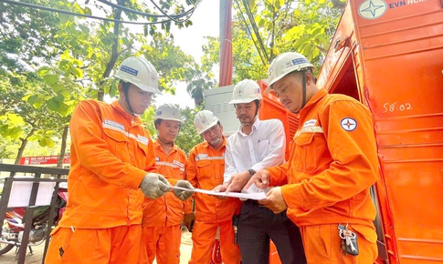 TPHCM đảm bảo cấp điện an toàn, liên tục dịp lễ 30/4 – 1/5