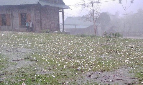 Khu vực nào có mưa đá, lốc sét vào đêm nay?