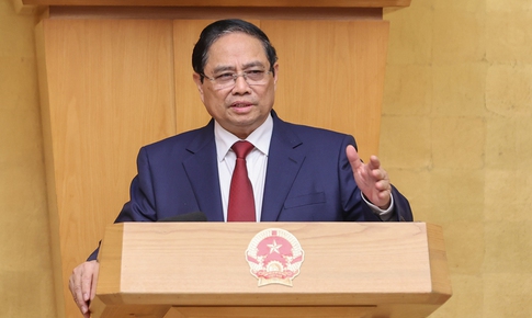 Thủ tướng Chính phủ: Phải biến rủi ro, thách thức thành cơ hội tái cơ cấu nền kinh tế