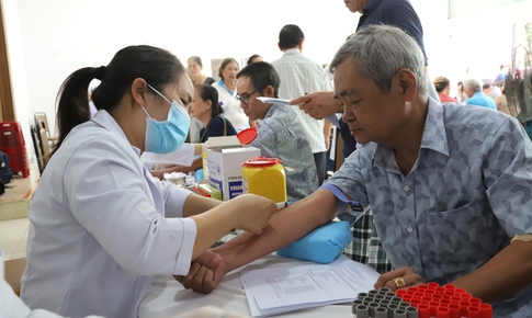 TPHCM ra quân 3 Đội chăm sóc sức khỏe liên tục gắn với địa bàn dân cư