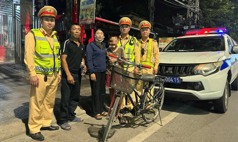 Cậu bé người Hà Tĩnh đạp xe đi lạc gần 80km trong đêm