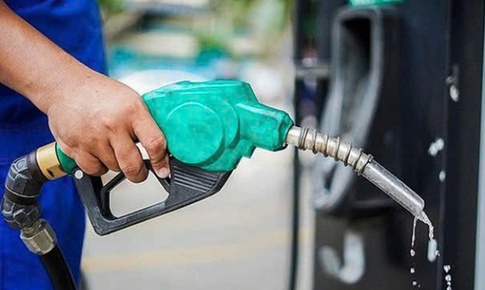 Bộ Công thương hỏa tốc yêu cầu ngăn chặn buôn lậu xăng dầu qua biên giới