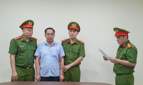 Phú Thọ: 4 cán bộ bị bắt tạm giam vì nâng khống tiền ăn của người tâm thần, học sinh dân tộc