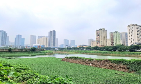 Cận cảnh công viên hồ điều hòa trên 'đất vàng' giữa Thủ đô bị bỏ hoang suốt 16 năm