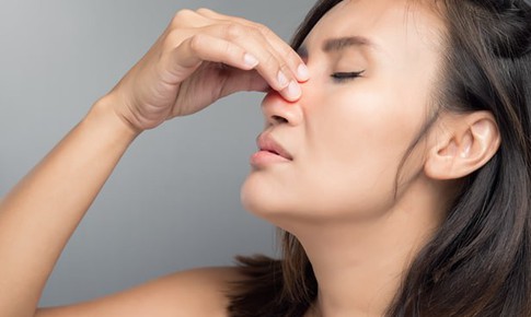 Nghẹt mũi, khó thở kéo dài: Cảnh giác bệnh hô hấp