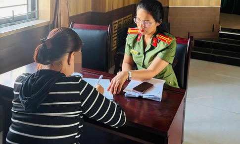 Xử phạt gần 370 triệu đồng với 7 đối tượng bán trái phép tài khoản ngân hàng