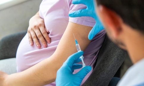 3 vaccine quan trọng nên tiêm khi mang thai
