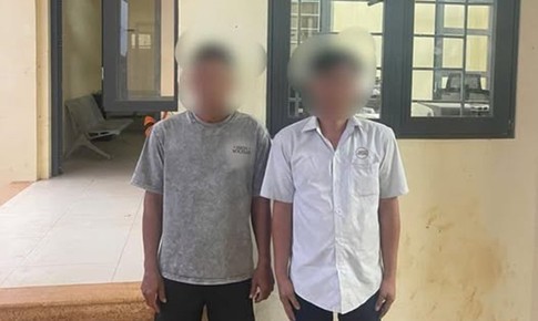 Bắt 3 đối tượng cờ bạc là chủ đề và người ghi đề