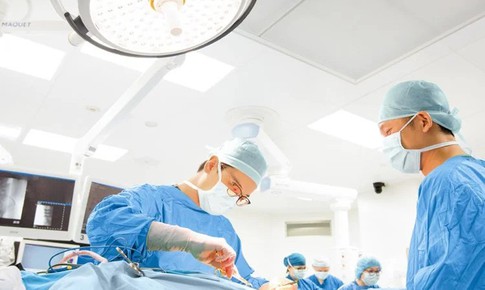 Xoắn tinh hoàn: Dấu hiệu nhận biết sớm và 'thời gian vàng' cần cấp cứu