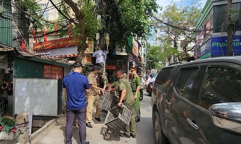 Ra quân duy trì trật tự đô thị: Đường thông hè thoáng, người dân tự giác chấp hành