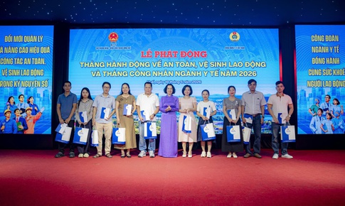 Hoàn thiện chính sách tạo môi trường làm việc an toàn cho nhân viên y tế